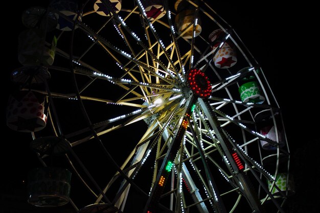 diabelski mlyn kolowrotek grzechotka na przyssawke