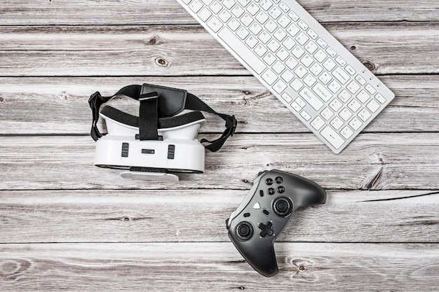 gra elektroniczna zrecznosciowa konsola przenosna szara