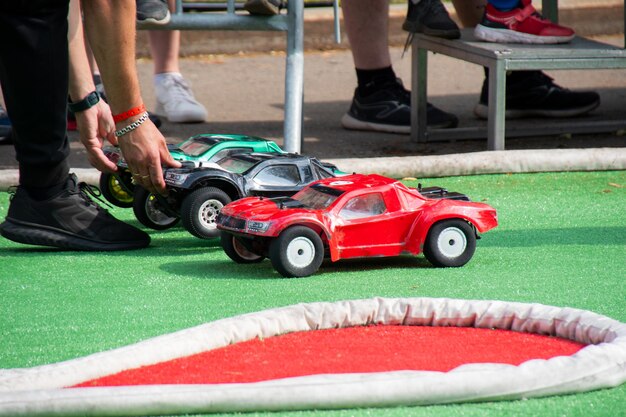 samochod zdalnie sterowany rastar 15000 mini coopers 127 czerowny