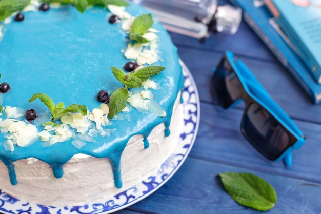 tort urodzinowy do krojenia kuchnia 80 elementow niebieski