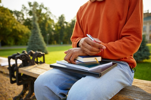 Jak korzystać z Pisma Świętego w codziennym życiu?