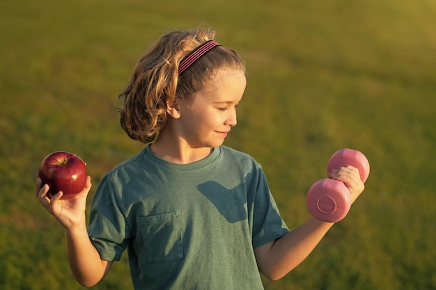 Jak naturalnie wzmocnić organizm dziecka na co dzień?