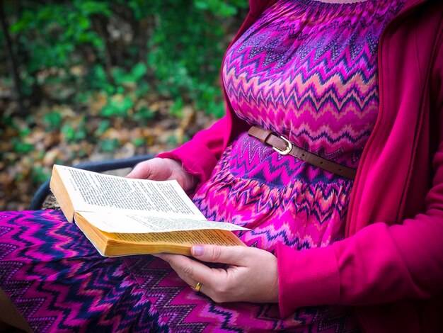 Czytanie ze zrozumieniem kim jest Izabela w powieści Sienkiewicza