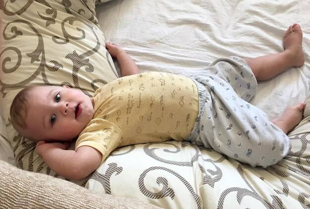 Jak wygląda regres snu u niemowlaka i kiedy można się go spodziewać?